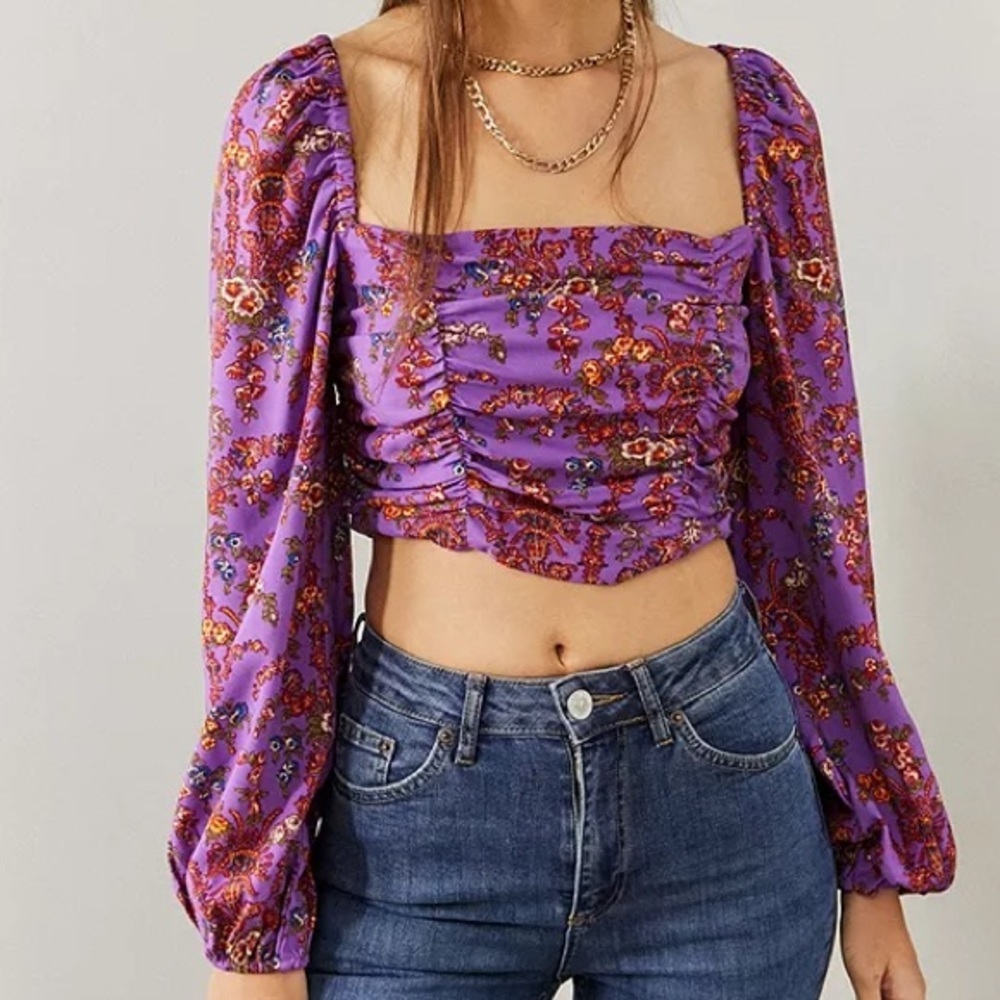Urban Outfitters Women XS Purple Boho Long Sleeve Bambi Floral Ruched Crop Top